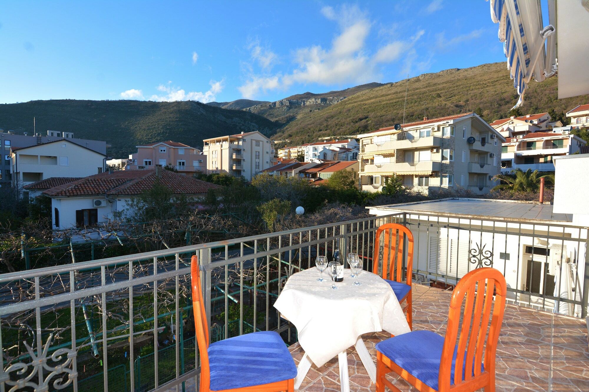 Apartments Jovana Petrovac Bagian luar foto